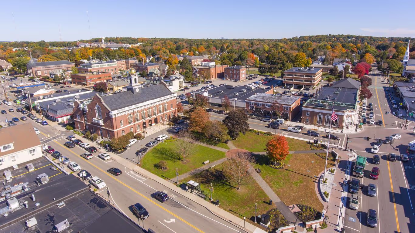 How to Move Near Fenway Park: Tips from Boston Movers